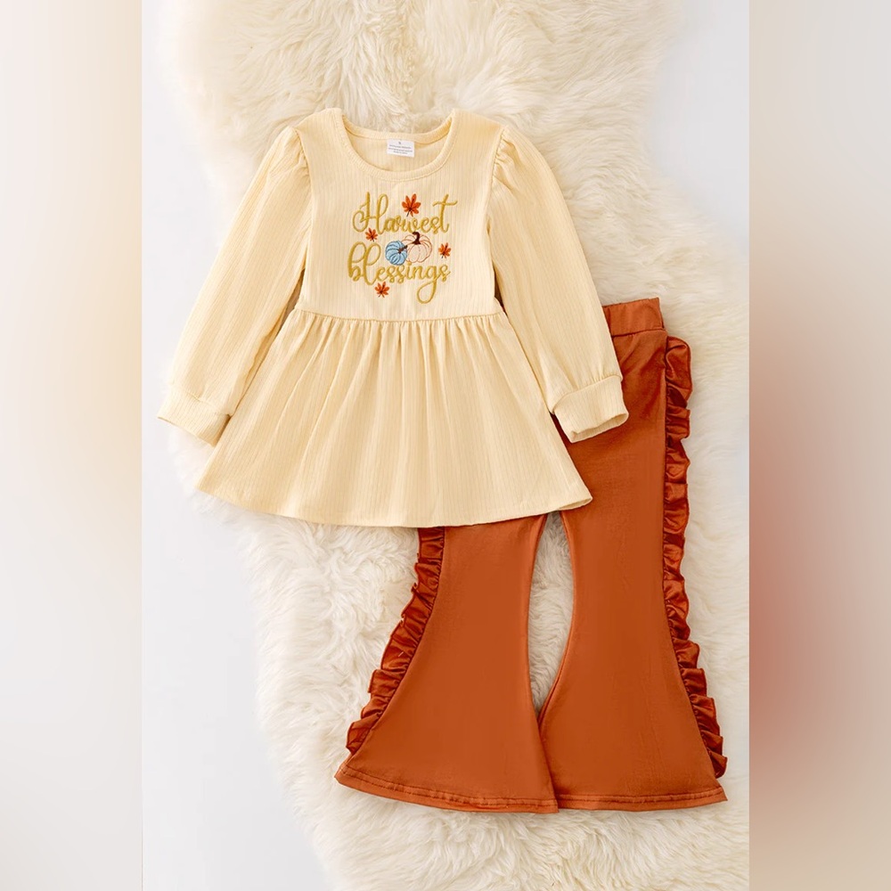 Two piece ivory and rust sent